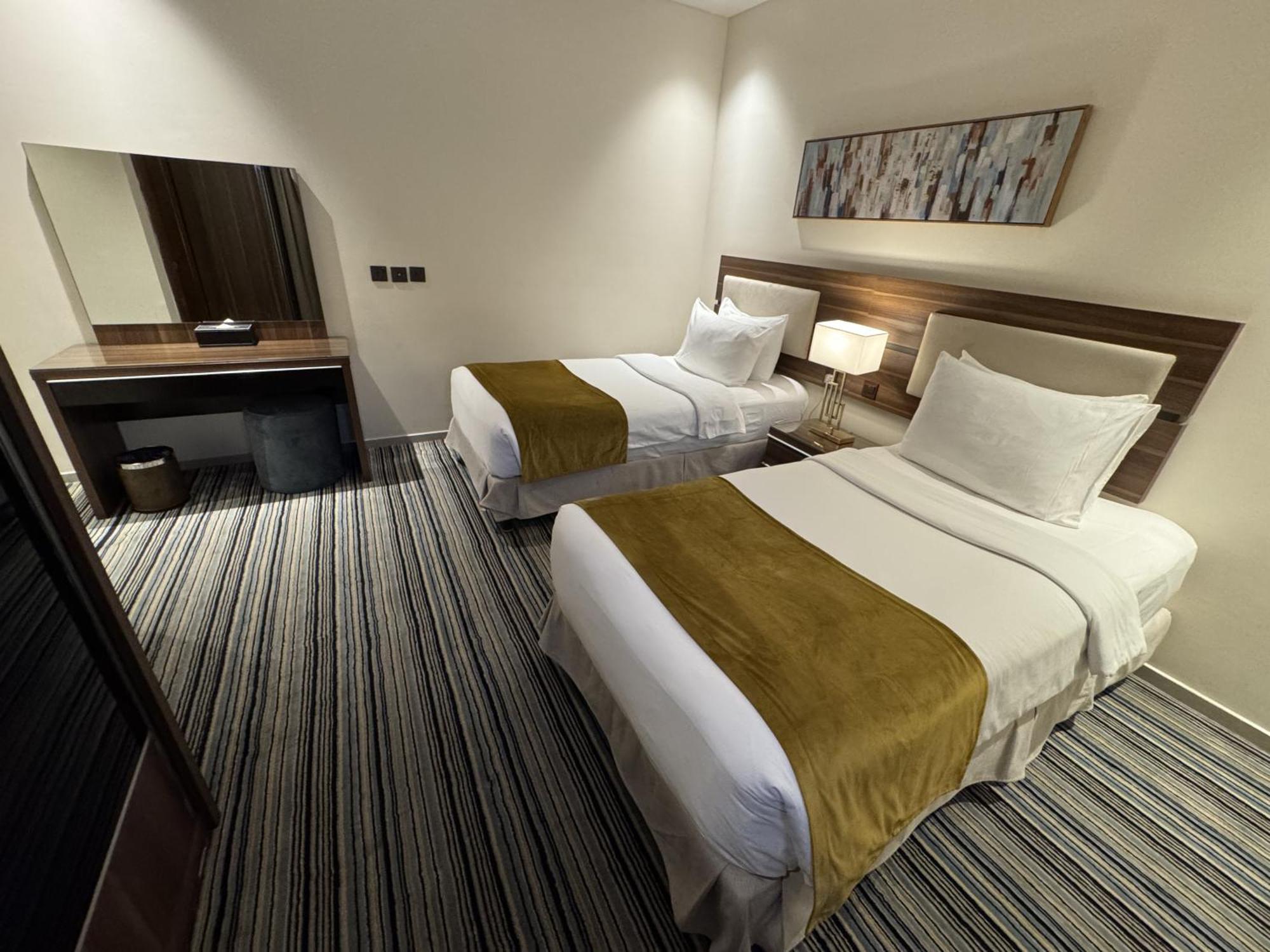 Friesian Hotel Suites Jidda Exteriör bild