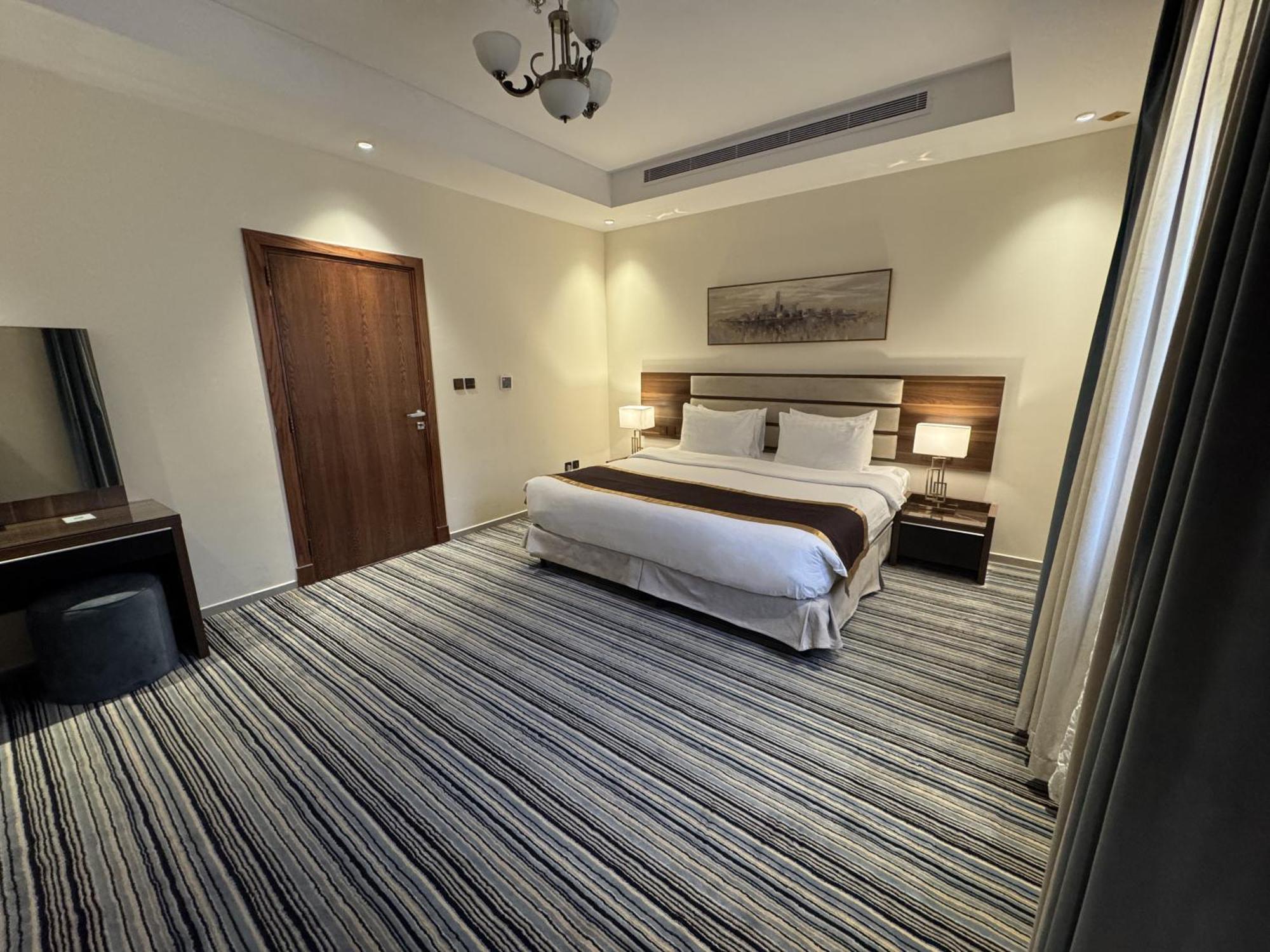 Friesian Hotel Suites Jidda Exteriör bild